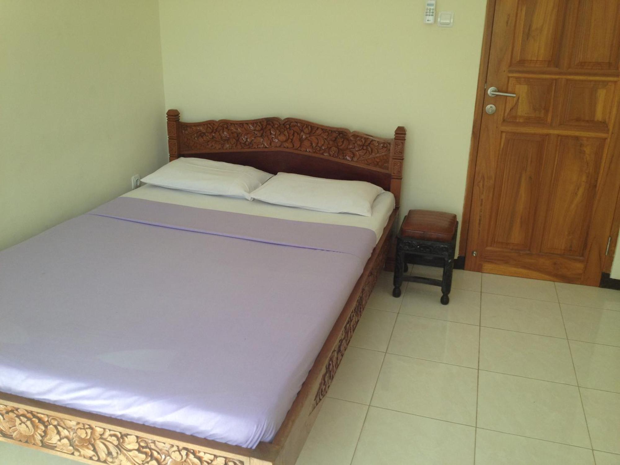 Astina Hotel Lovina Camera foto